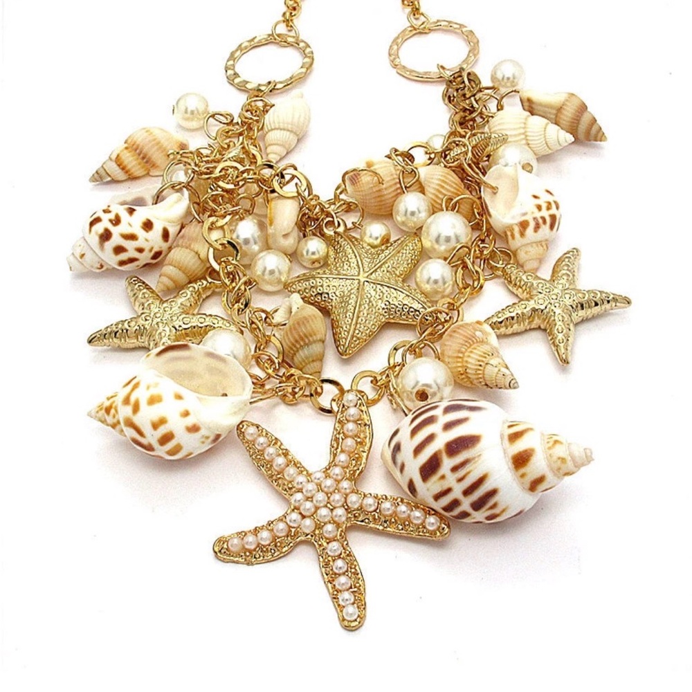Betsey Johnson Gold Tone Shell & Pearl Starfish Charm Necklace - Cream/Gold